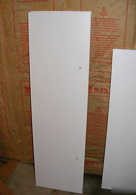 Commercial retail shelf shelving white 33X14 slotted S3