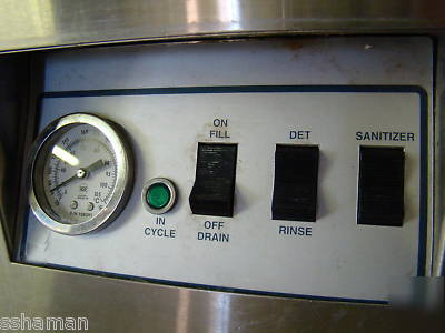 Champion ul-150 undercounter low-temp dishwasher machin