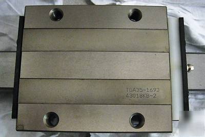 2 linear rail bearing w/ ball screw 66.5