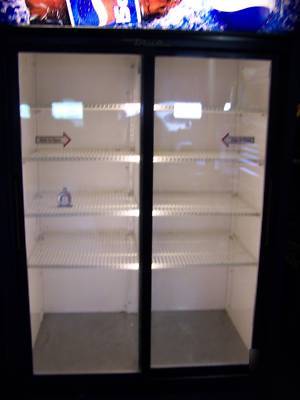 True gdm-37 sliding 2 door display cooler refrigerator